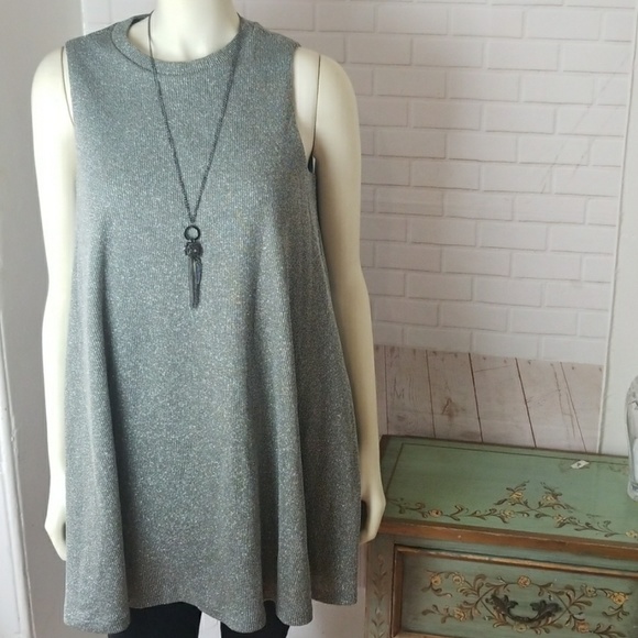 Heart Soul Tops - Metallic Shimmer Gray /Silver Tunic Top Size Medium